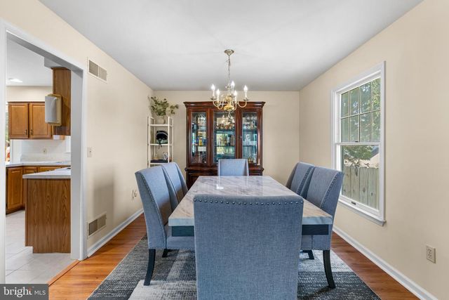 4507 MANCE DR, Harrisburg, PA 17112