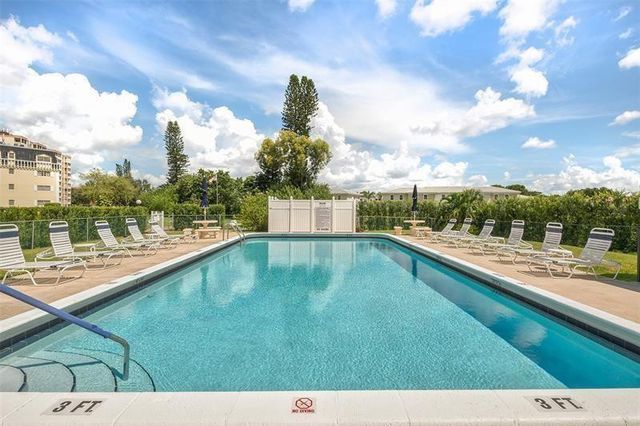 3535 Broken Woods Drive 307, Coral Springs, FL 33065