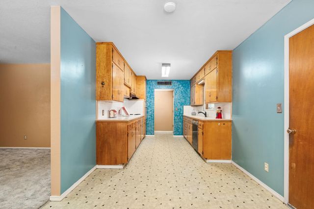 9075 S Mccall Avenue, Selma, CA 93662