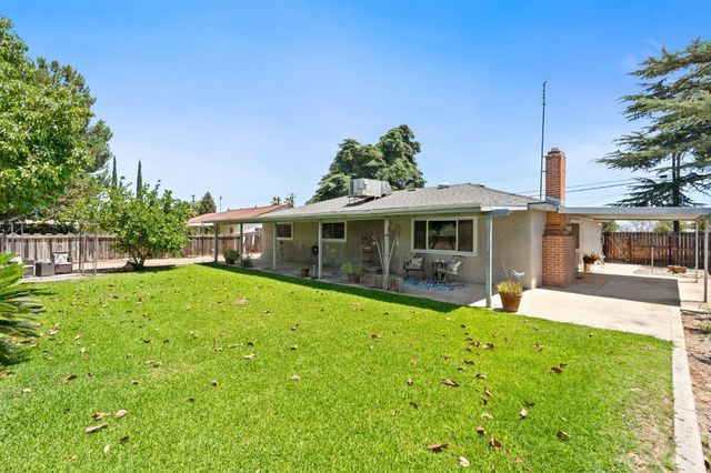 9075 S Mccall Avenue, Selma, CA 93662
