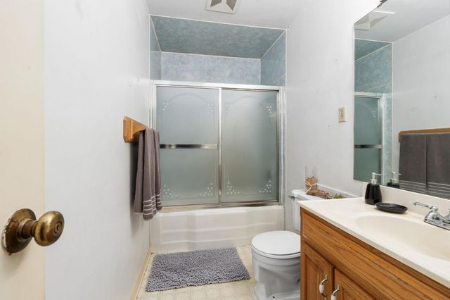 9075 S Mccall Avenue, Selma, CA 93662