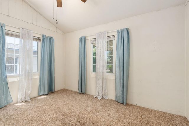 9075 S Mccall Avenue, Selma, CA 93662