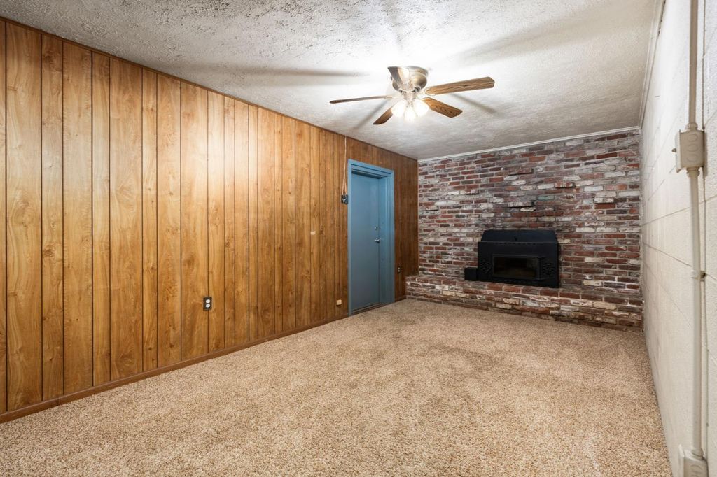 Image 52 of property listing at 9075 S Mccall Avenue, Selma, CA 93662