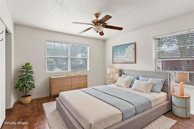 1737 S Park Drive, Alvin, TX 77511