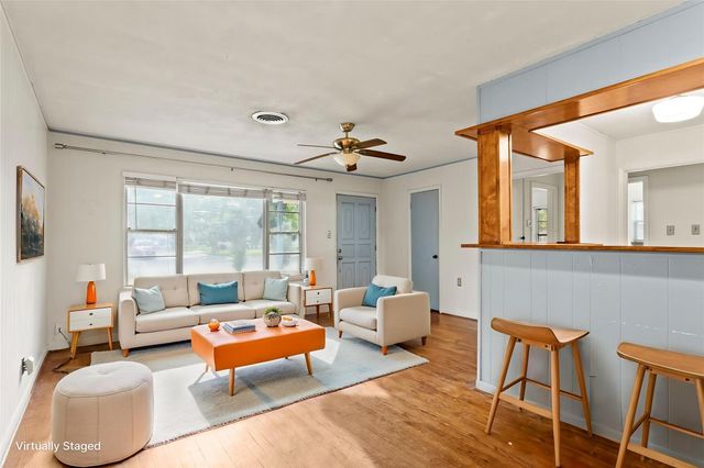 1737 S Park Drive, Alvin, TX 77511