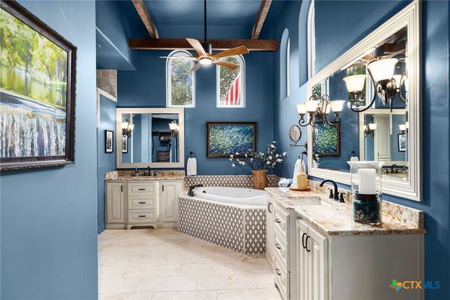 2170 Sierra Madre, Canyon Lake, TX 78133