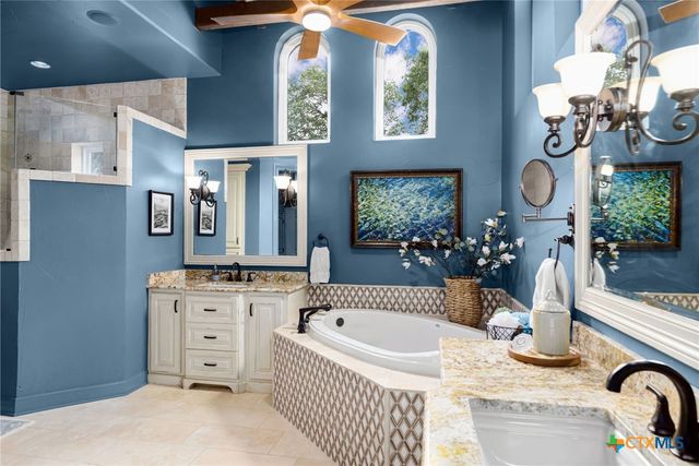 2170 Sierra Madre, Canyon Lake, TX 78133