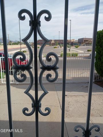 401 FELIZ Place, El Paso, TX 79905