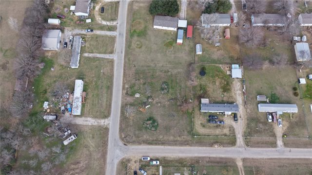 2409 Hickory Lane, Burleson, TX 76028