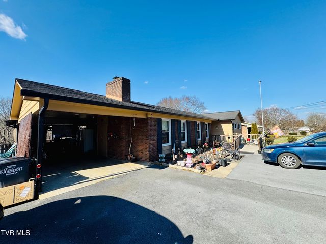 928 Sir Echo Drive, Kingsport, TN 37663