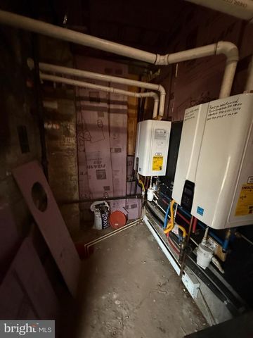 2837 S BROAD ST, Trenton, NJ 08610