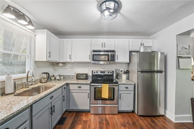 211 Hillside Drive, Waleska, GA 30183