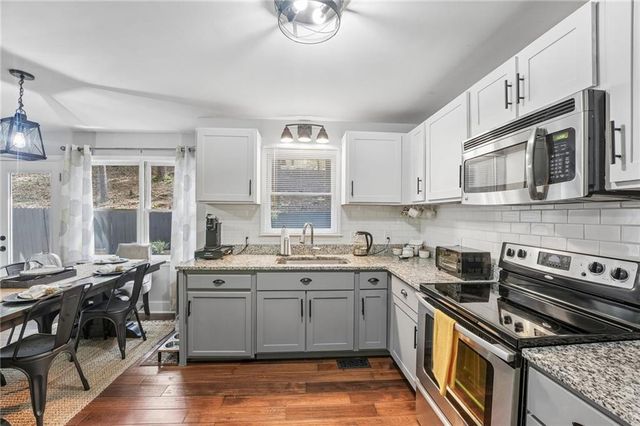 211 Hillside Drive, Waleska, GA 30183