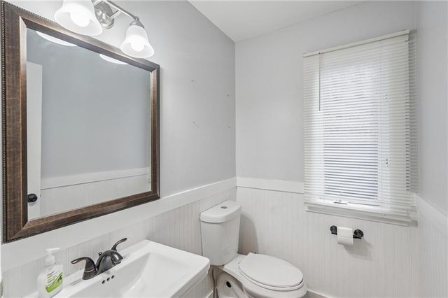 211 Hillside Drive, Waleska, GA 30183