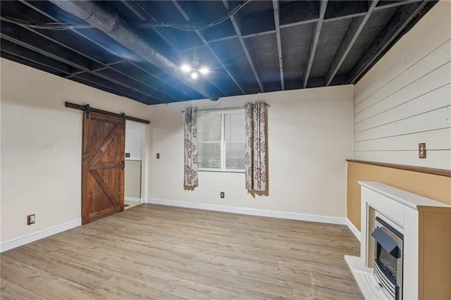 211 Hillside Drive, Waleska, GA 30183