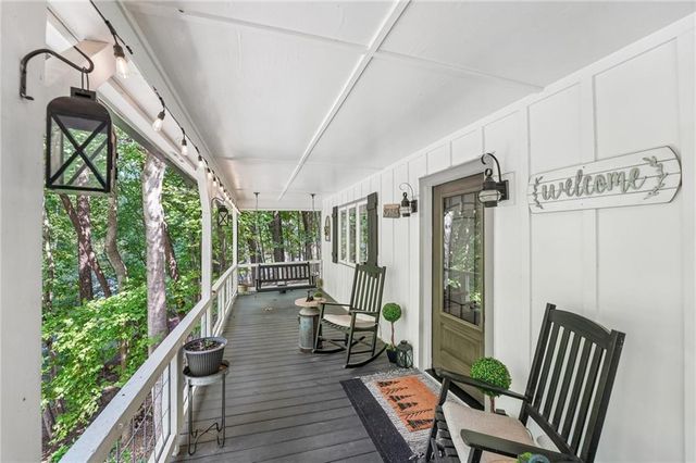 211 Hillside Drive, Waleska, GA 30183