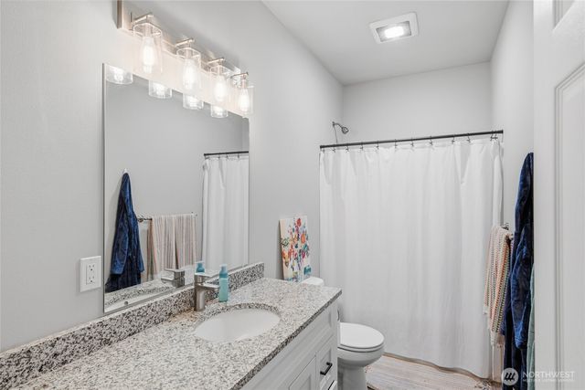 8470 Golden Valley Drive, Maple Falls, WA 98266