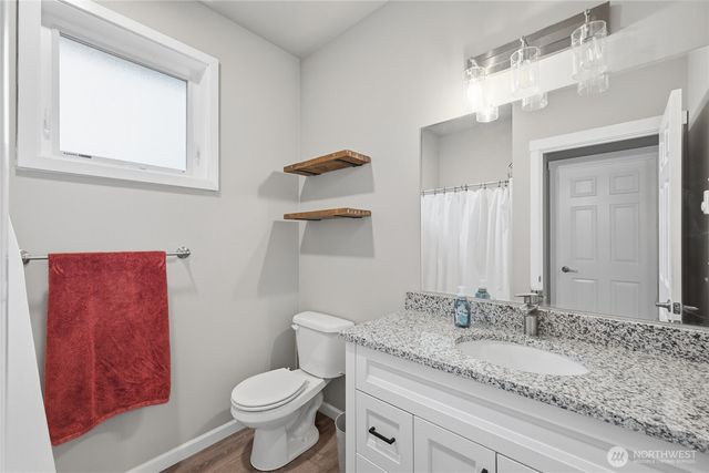 8470 Golden Valley Drive, Maple Falls, WA 98266