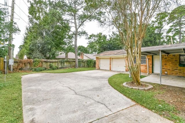 17411 Glenhew Road, Humble, TX 77396