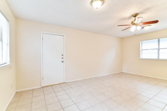 17411 Glenhew Road, Humble, TX 77396