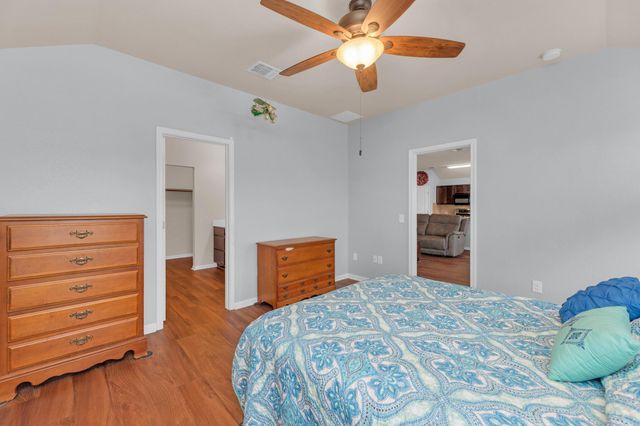 411 Camellia DR, Hutto, TX 78634