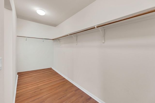 411 Camellia DR, Hutto, TX 78634