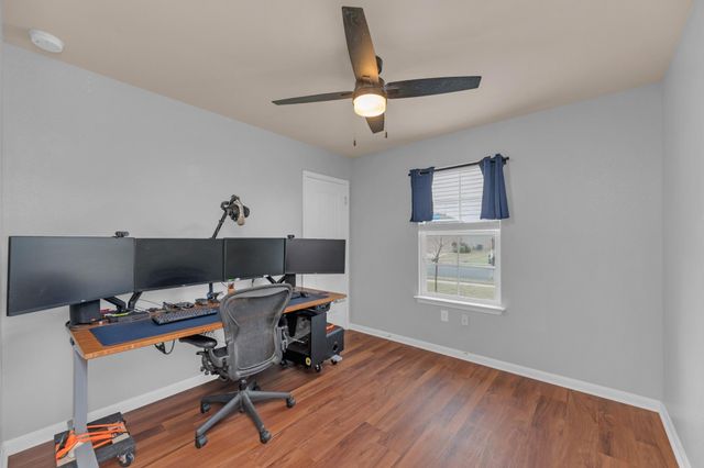 411 Camellia DR, Hutto, TX 78634