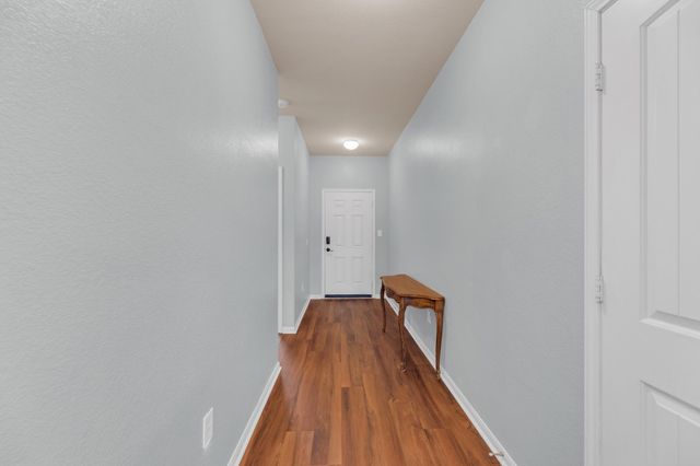 411 Camellia DR, Hutto, TX 78634