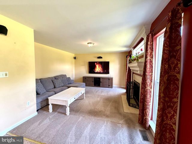 126 HEMLOCK DR, Cochranville, PA 19330
