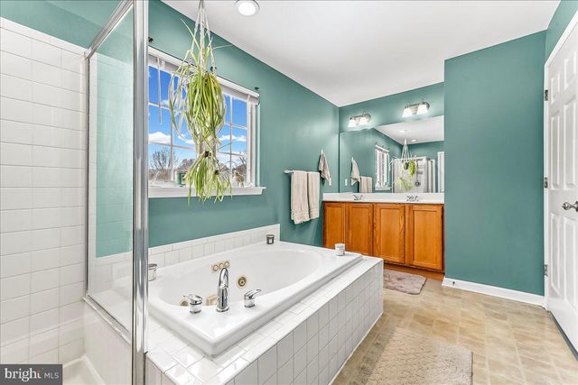126 HEMLOCK DR, Cochranville, PA 19330