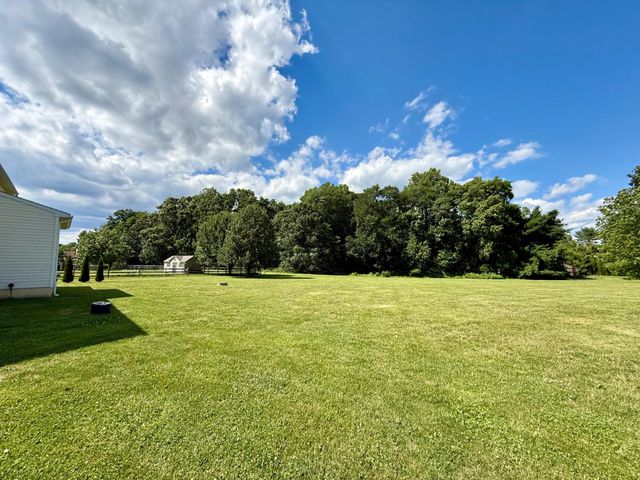 126 HEMLOCK DR, Cochranville, PA 19330