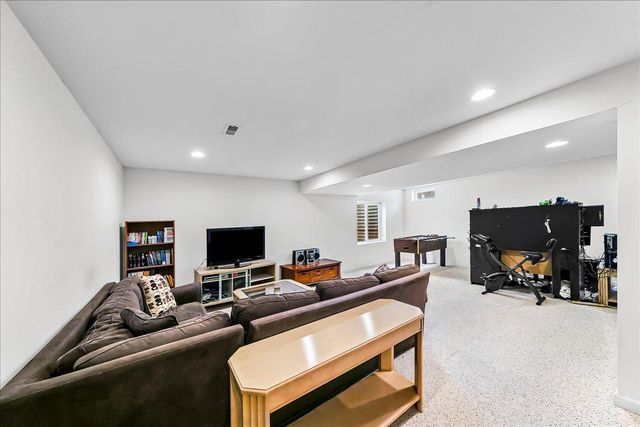 126 HEMLOCK DR, Cochranville, PA 19330
