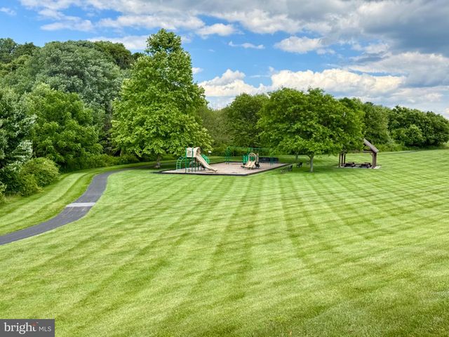 126 HEMLOCK DR, Cochranville, PA 19330