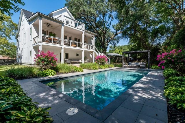 1216 Old Towne Road, Charleston, SC 29407