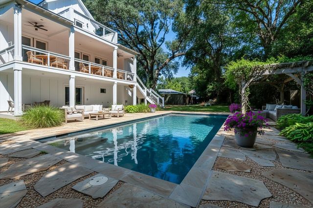 1216 Old Towne Road, Charleston, SC 29407