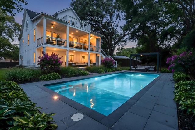 1216 Old Towne Road, Charleston, SC 29407