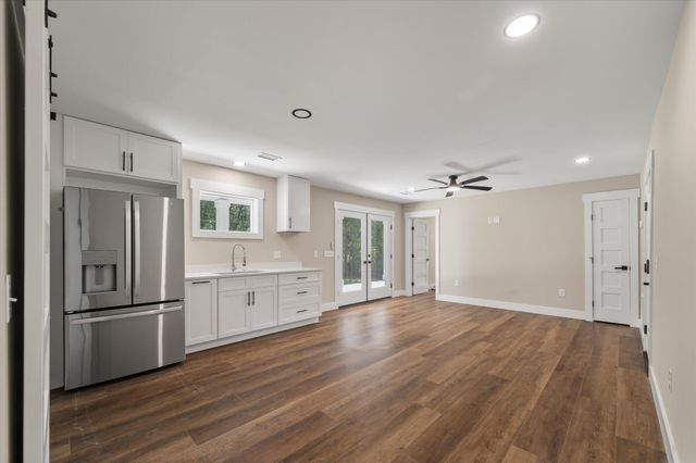 1216 Old Towne Road, Charleston, SC 29407