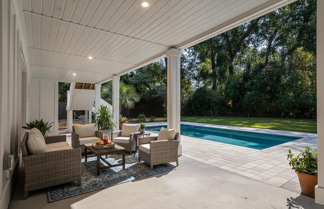 1216 Old Towne Road, Charleston, SC 29407