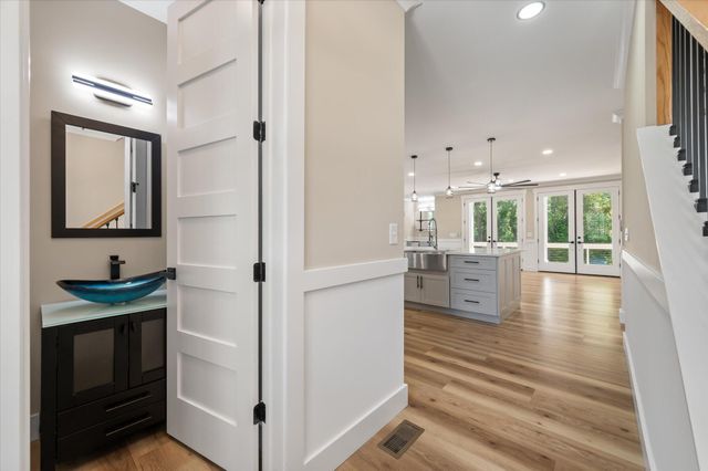 1216 Old Towne Road, Charleston, SC 29407