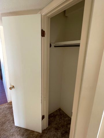 1900 Shari Vista Road SW, Albuquerque, NM 87114