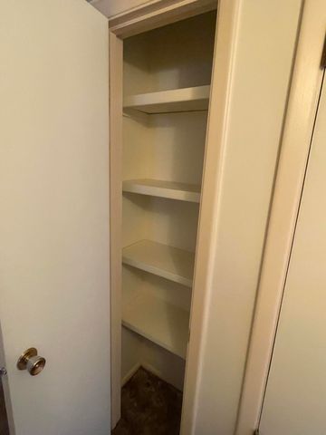 1900 Shari Vista Road SW, Albuquerque, NM 87114