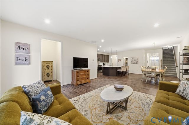 9204 Cerulean Pl, Richmond, VA 23238