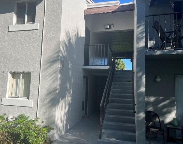 1141 Lake Victoria Dr F, Palm Beach, FL 33411