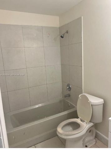 1141 Lake Victoria Dr F, Palm Beach, FL 33411