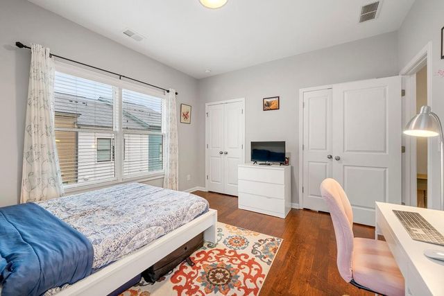 755 Dunlop Way, Atlanta, GA 30312