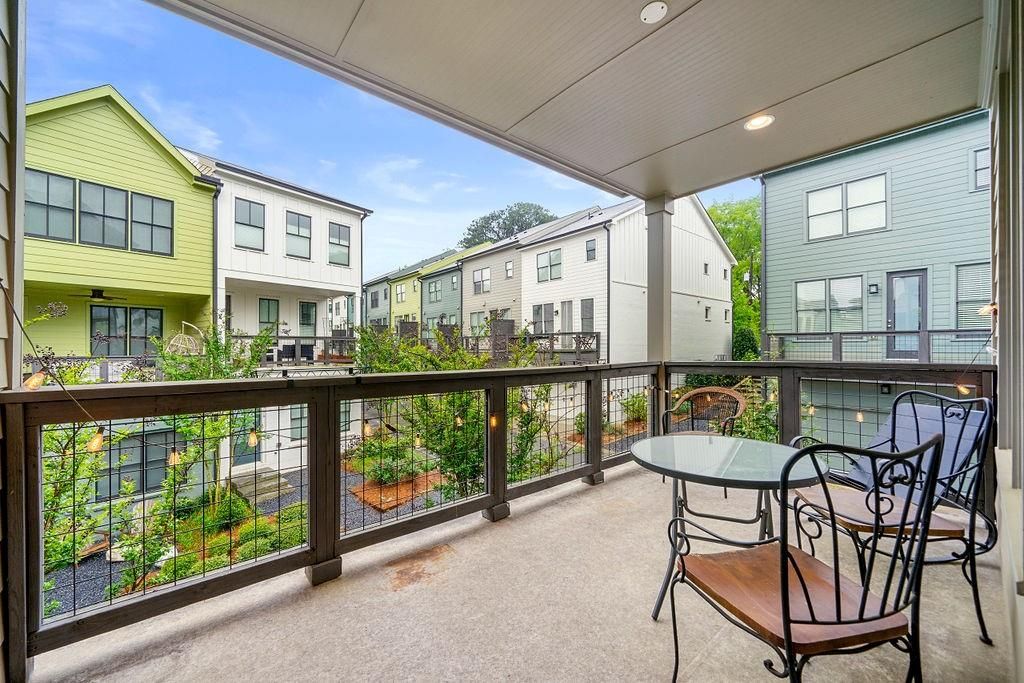 755 Dunlop Way, Atlanta, GA 30312