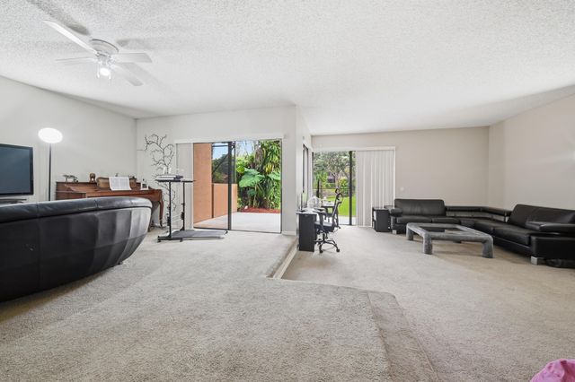 22068 Las Brisas Circle, Boca Raton, FL 33433