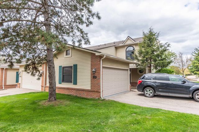 5679 Drake Hollow Drive, West Bloomfield, MI 48322