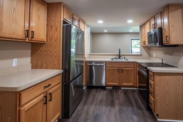 5679 Drake Hollow Drive, West Bloomfield, MI 48322