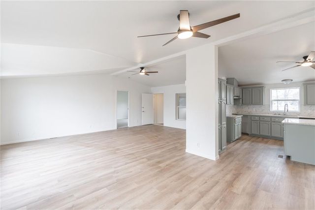 9268 S Ridge Drive, Luther, OK 73054